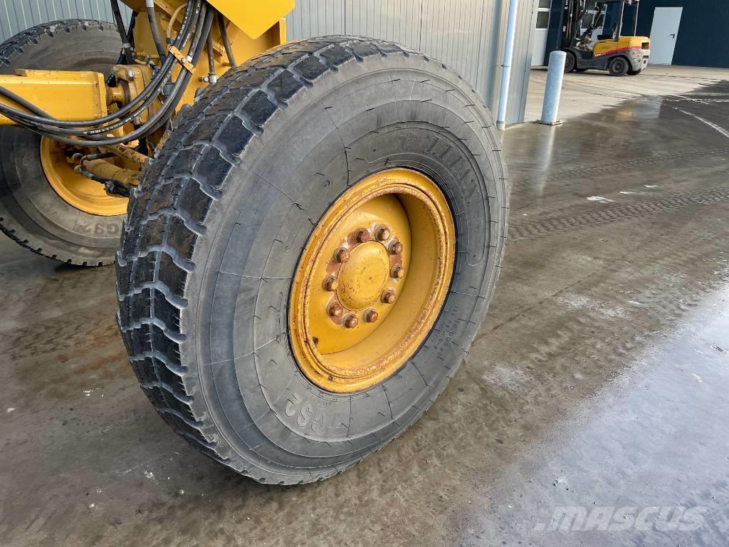 CAT 160M (140) Грейдеры