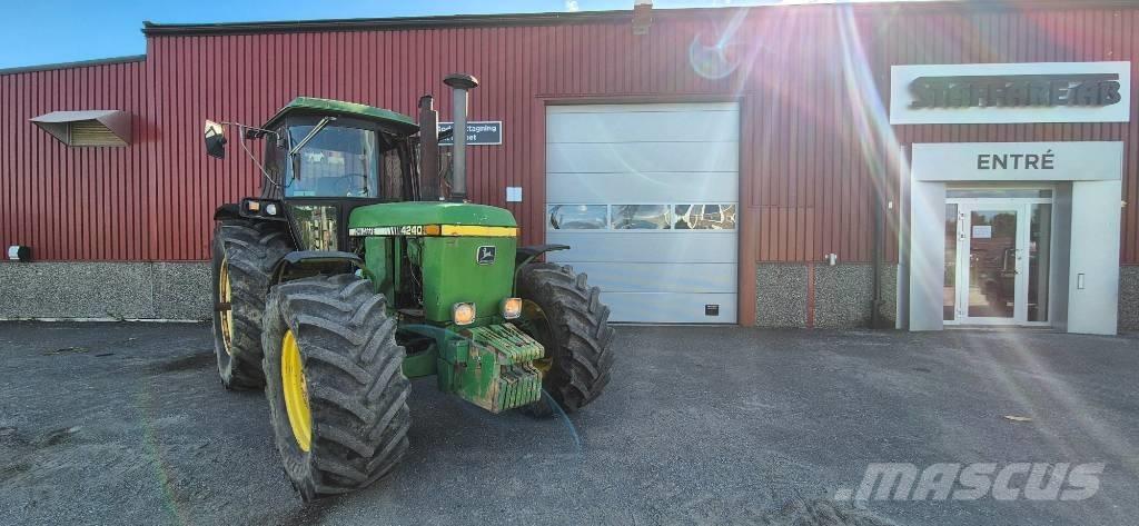 John Deere 4240 S Трактора