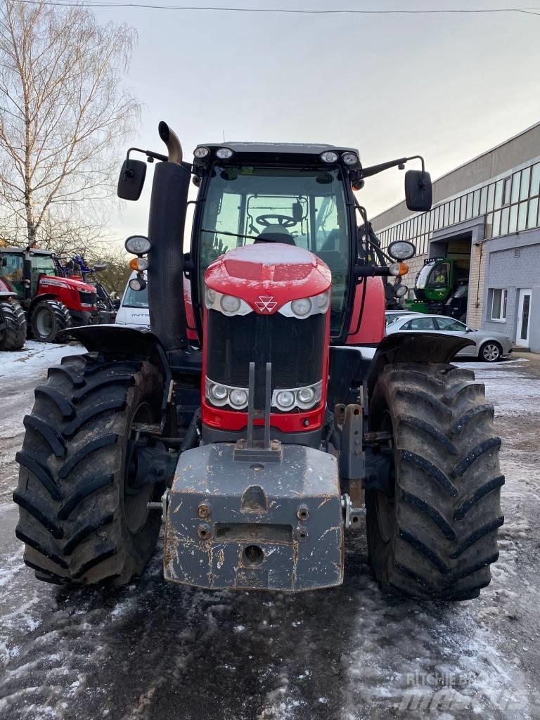 Massey Ferguson 7724 Трактора