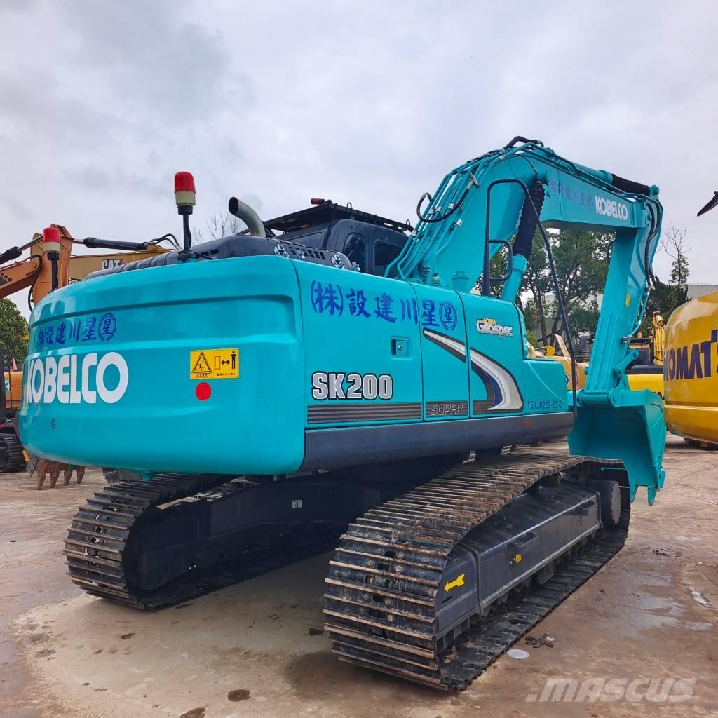 Kobelco SK 200 Гусеничные экскаваторы