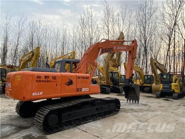 Hitachi EX200-5 Гусеничные экскаваторы