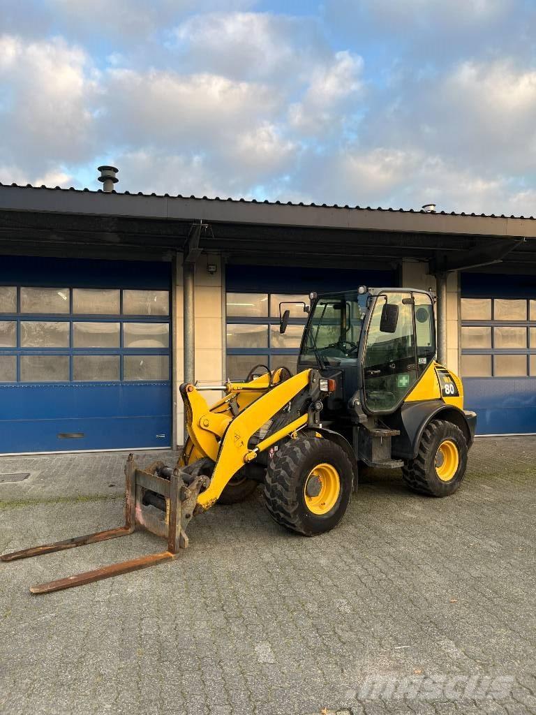 Komatsu WA 80-6 Фронтальные погрузчики