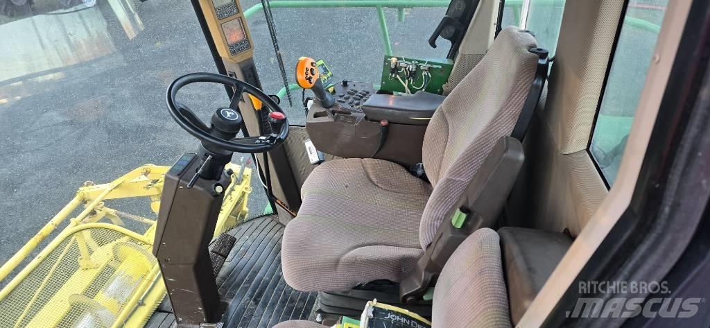 John Deere 7400 Самоходные кормоуборочные комбайны