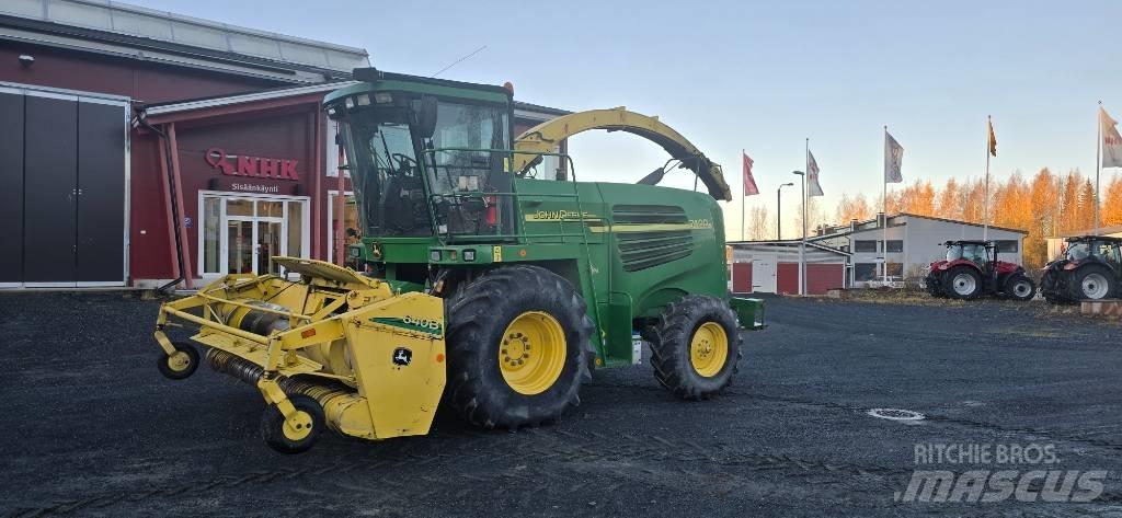 John Deere 7400 Самоходные кормоуборочные комбайны