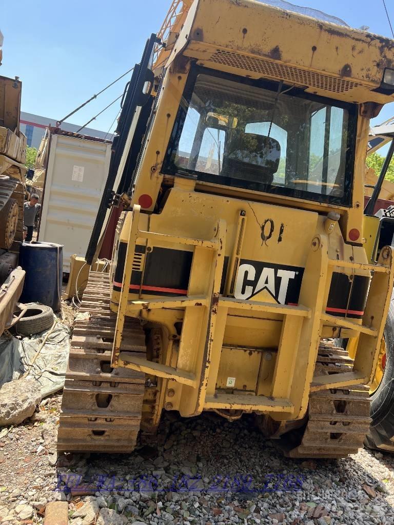 CAT D5G Гусеничные бульдозеры