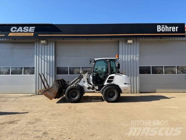 Volvo L 25 F Фронтальные погрузчики