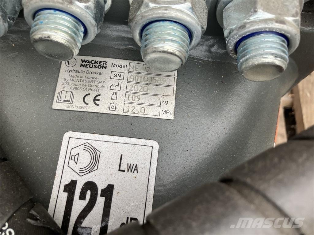 Montabert NE8 Гидромолоты