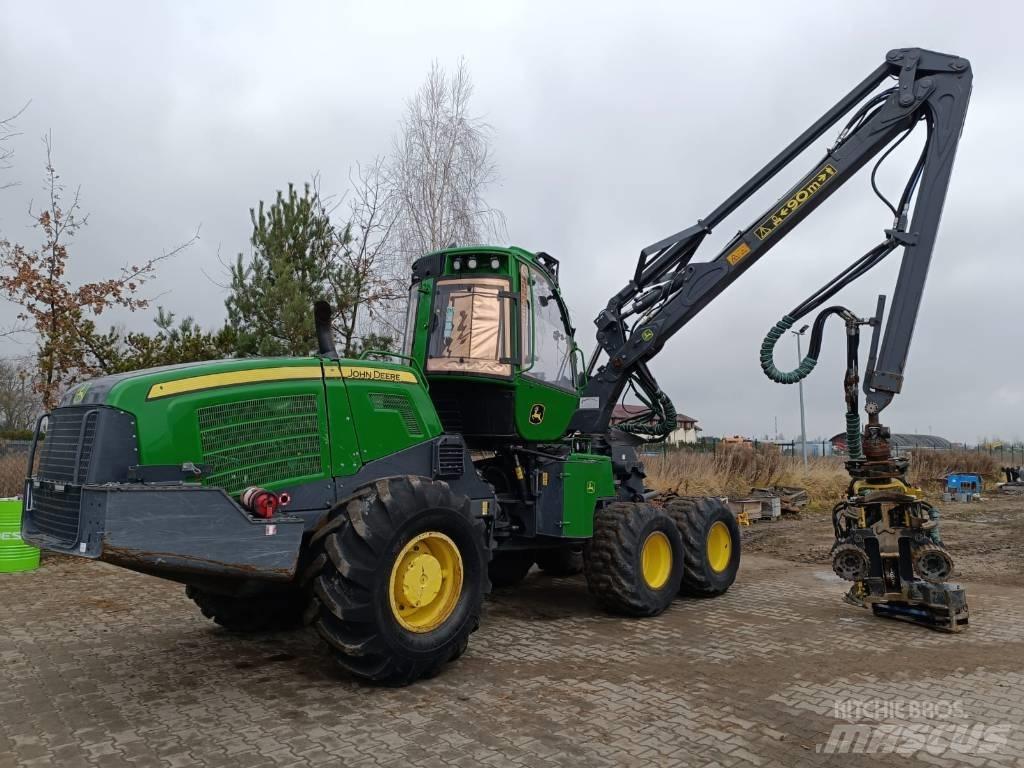 John Deere 1070G Харвестеры