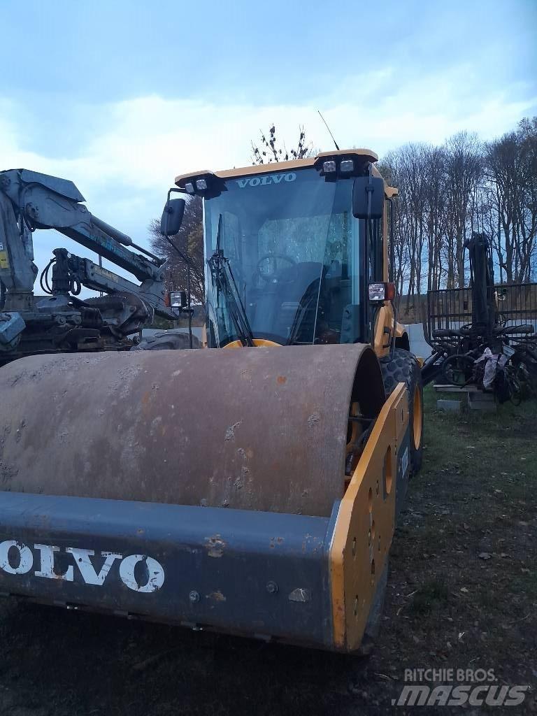 Volvo SD 135 B Грунтовые катки