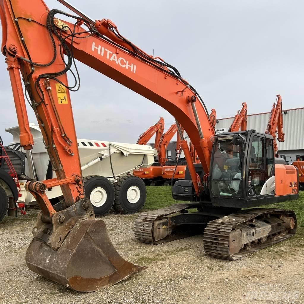 Hitachi ZX210LC Гусеничные экскаваторы