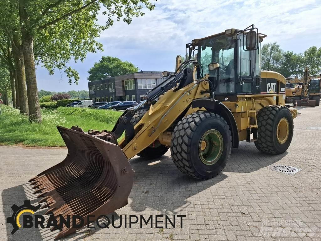 CAT 930G Фронтальные погрузчики