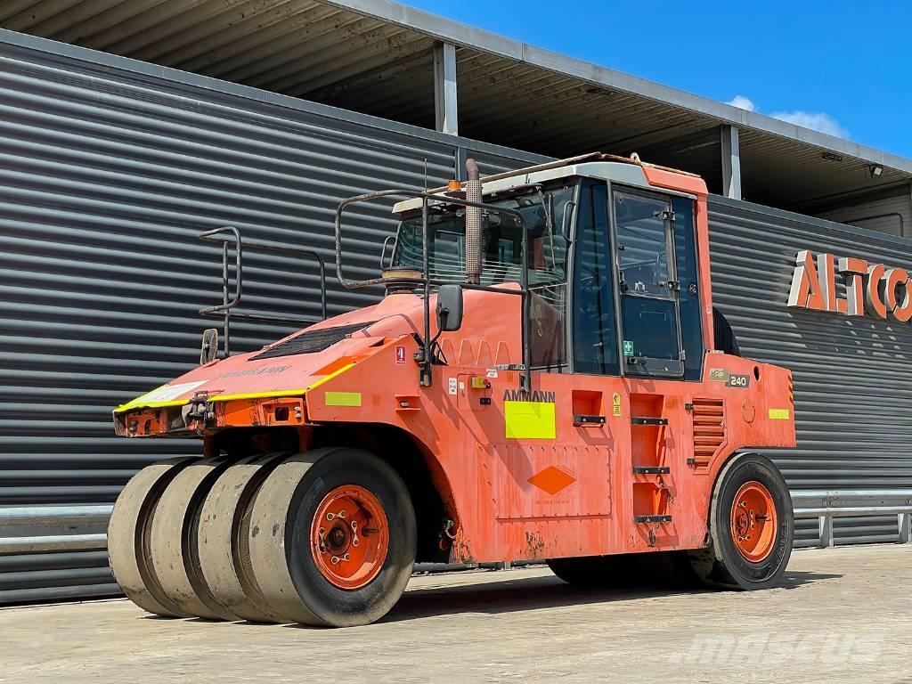 Ammann AP 240 Пневматические катки