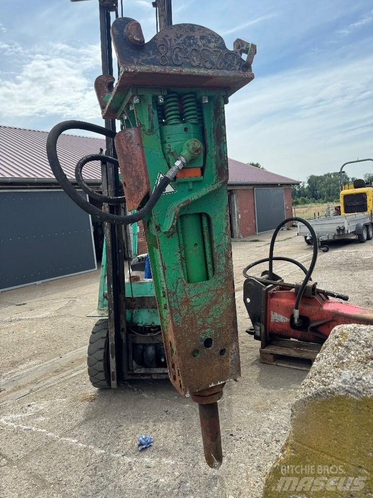 Montabert V 1200 BRH Гидравлические свайные коперы