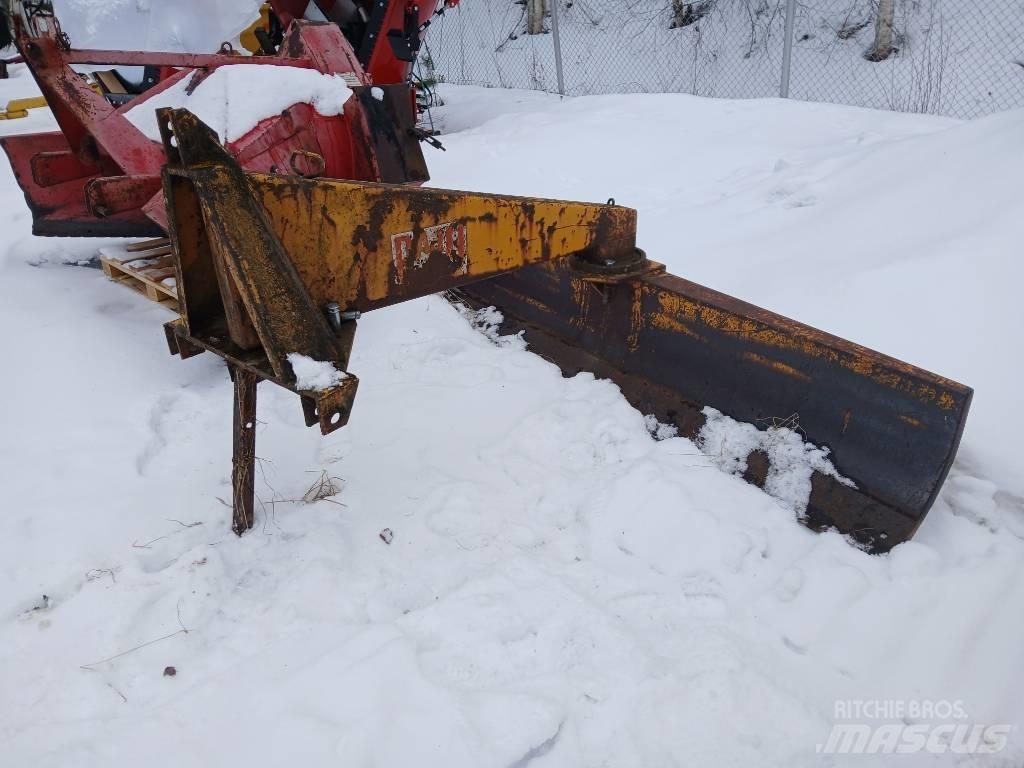 Raju Perälevy 250 cm Снегоуборочные скребки