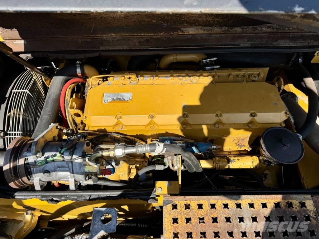 CAT M 318 MH Колёсные экскаваторы