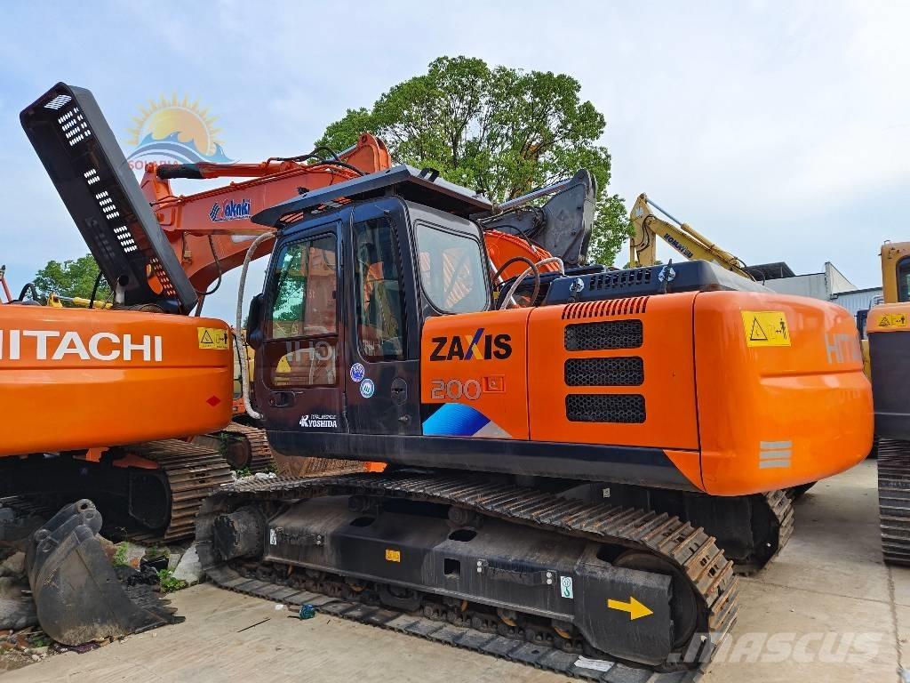 Hitachi ZX 200 Гусеничные экскаваторы