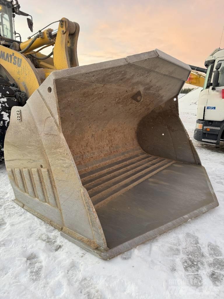 Komatsu WA 500- 8 Фронтальные погрузчики