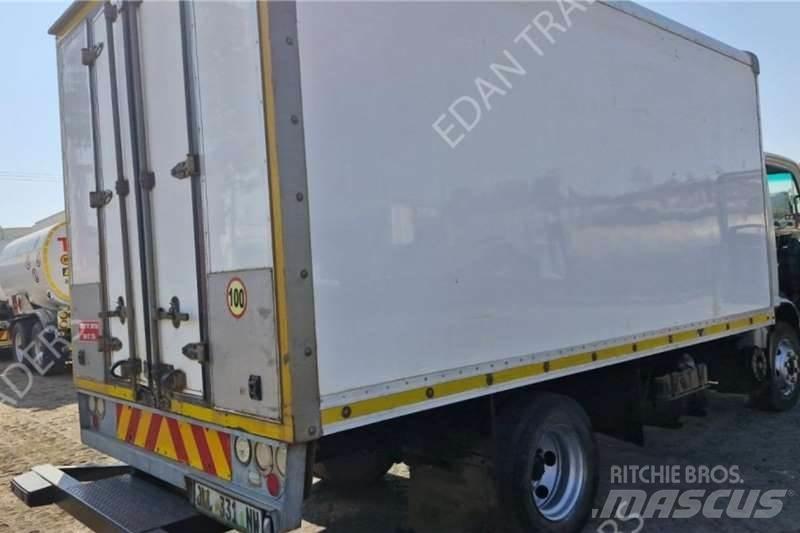 Isuzu NPR 275 Специальные грузовики