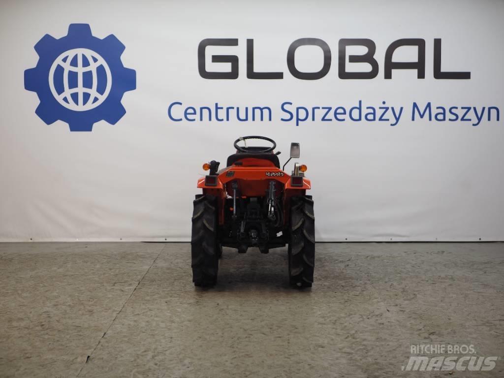 Kubota B 40 Коммунальные тракторы