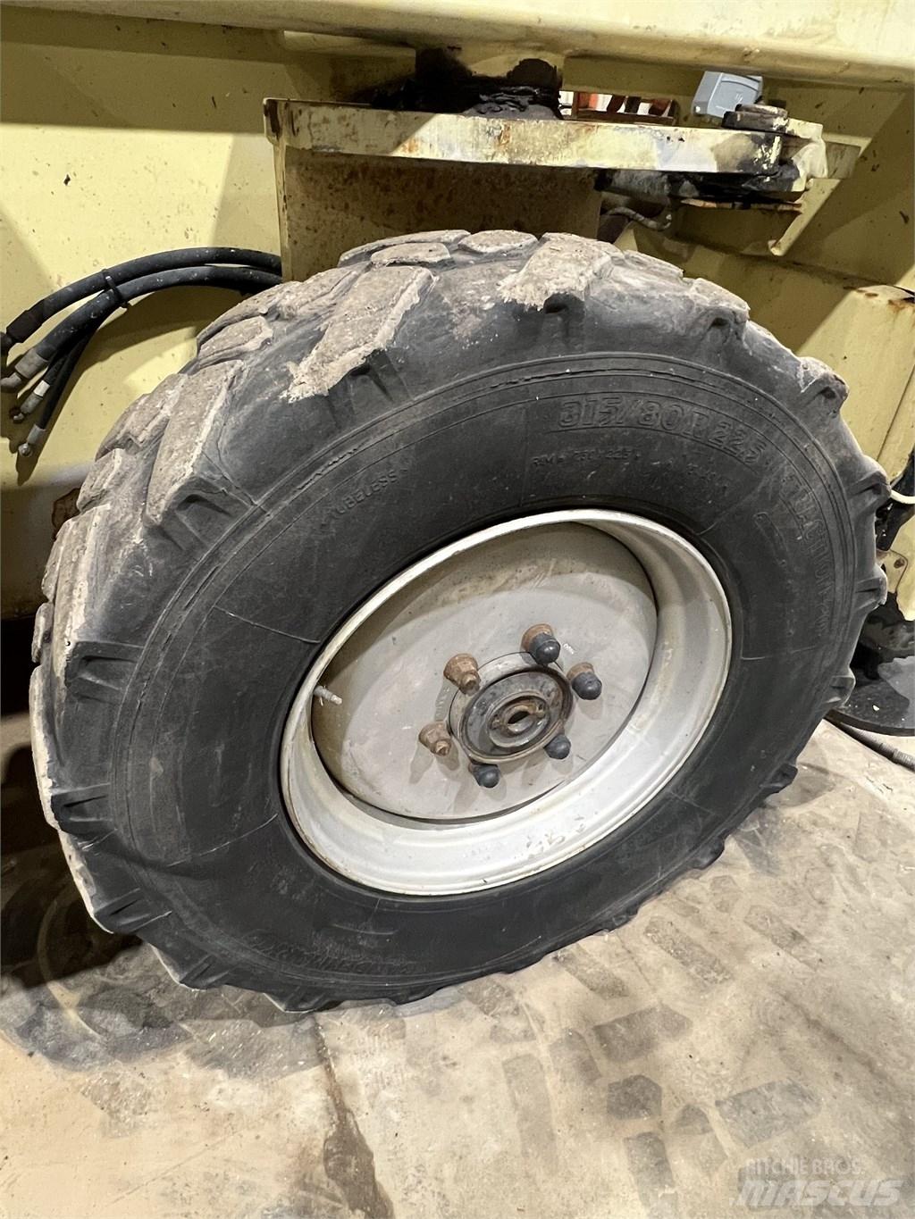 JLG 245-25 Ножничные подъемники