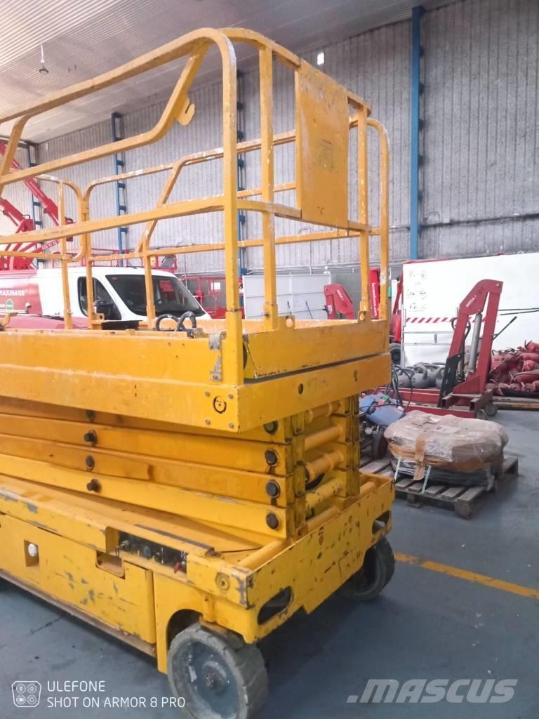 Haulotte Compact 12 Ножничные подъемники