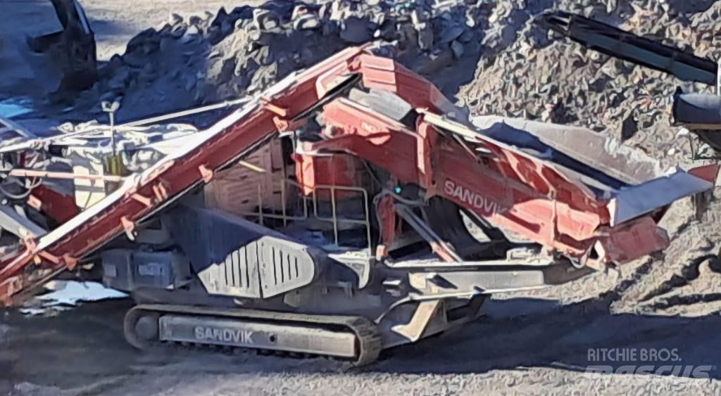 Sandvik QH 332 DDHS Мобильные дробилки