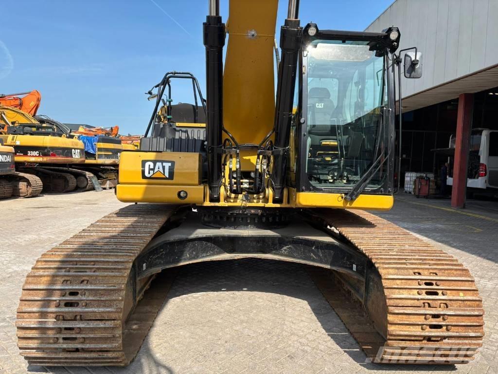 CAT 330 Гусеничные экскаваторы