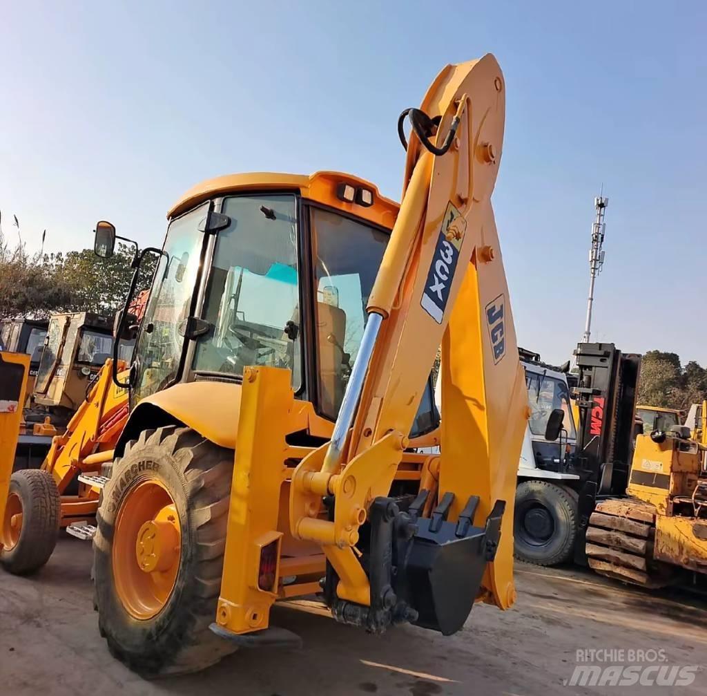 JCB 3 CX Экскаваторы-погрузчики