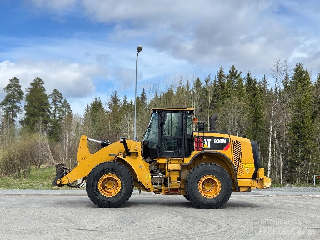 CAT 950 M Фронтальные погрузчики