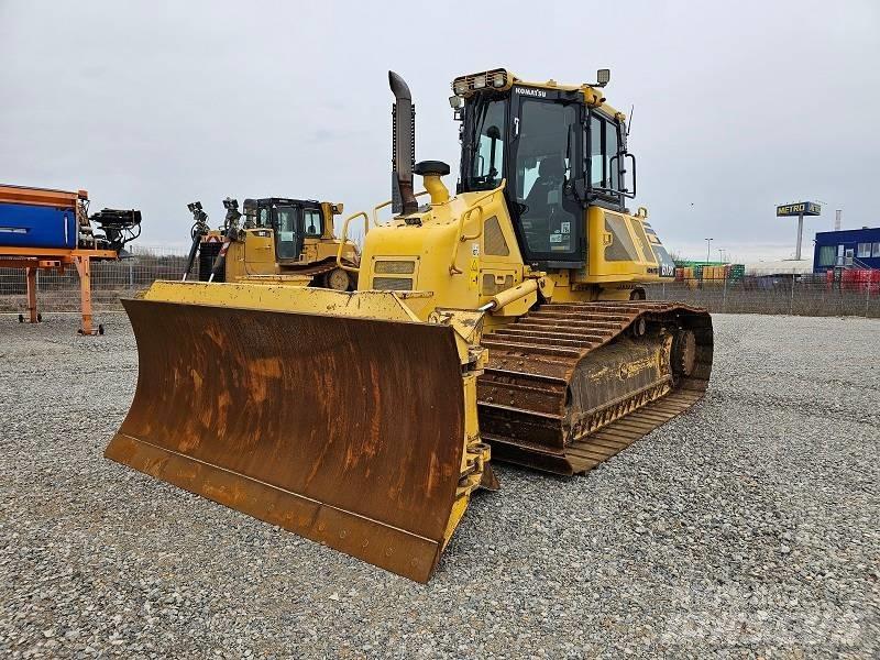 Komatsu D 61 PX-23 Гусеничные бульдозеры