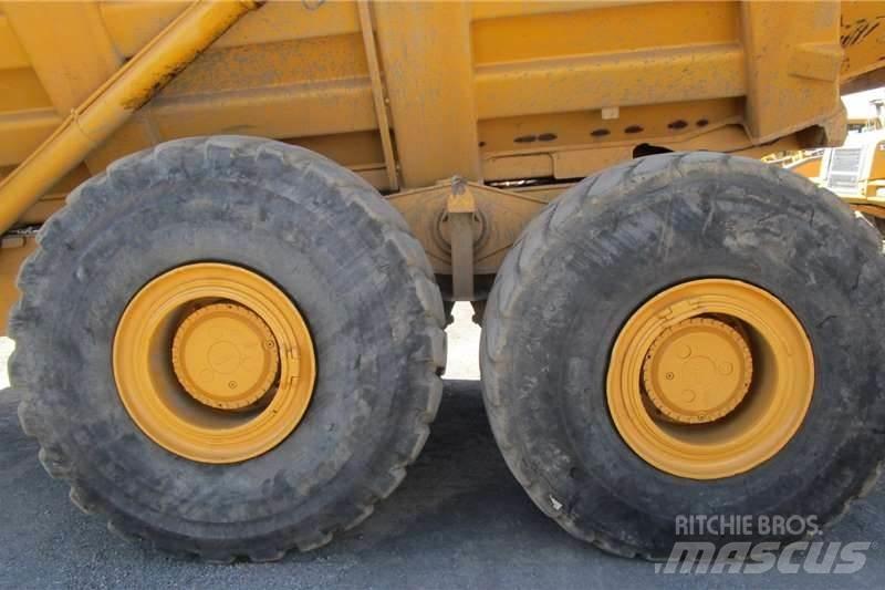 Bell B40D Шарнирно-сочленённые самосвалы