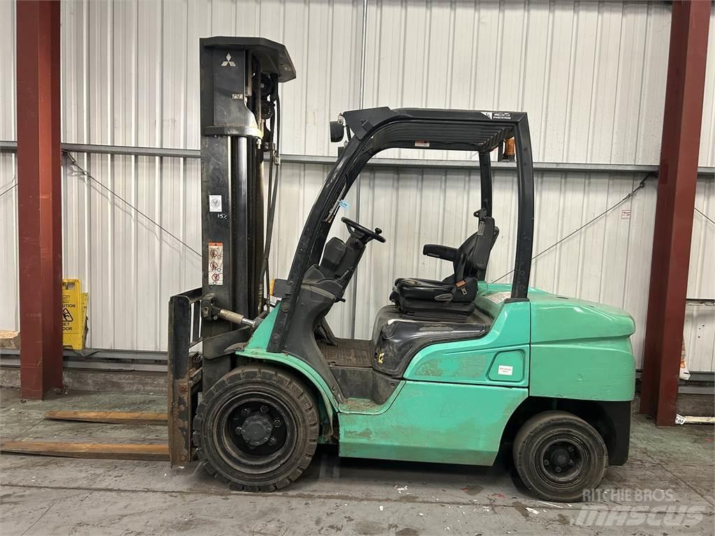 Mitsubishi FD35NT Дизельные погрузчики