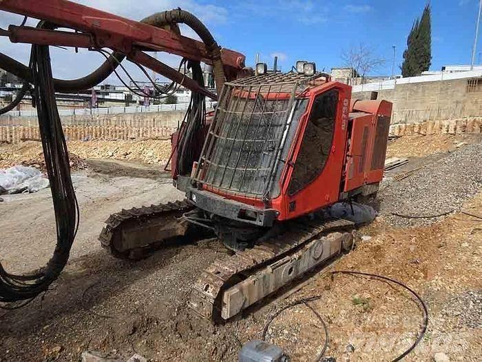 Sandvik DX780 Буровые вышки
