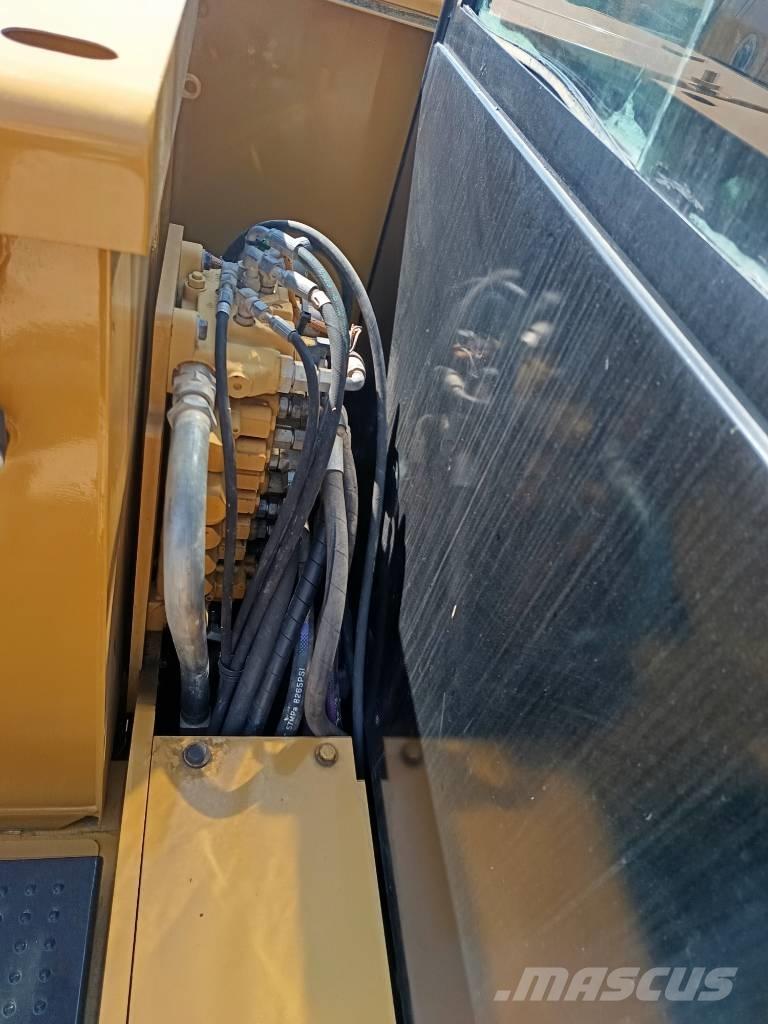 CAT 306E2 Мини-экскаваторы