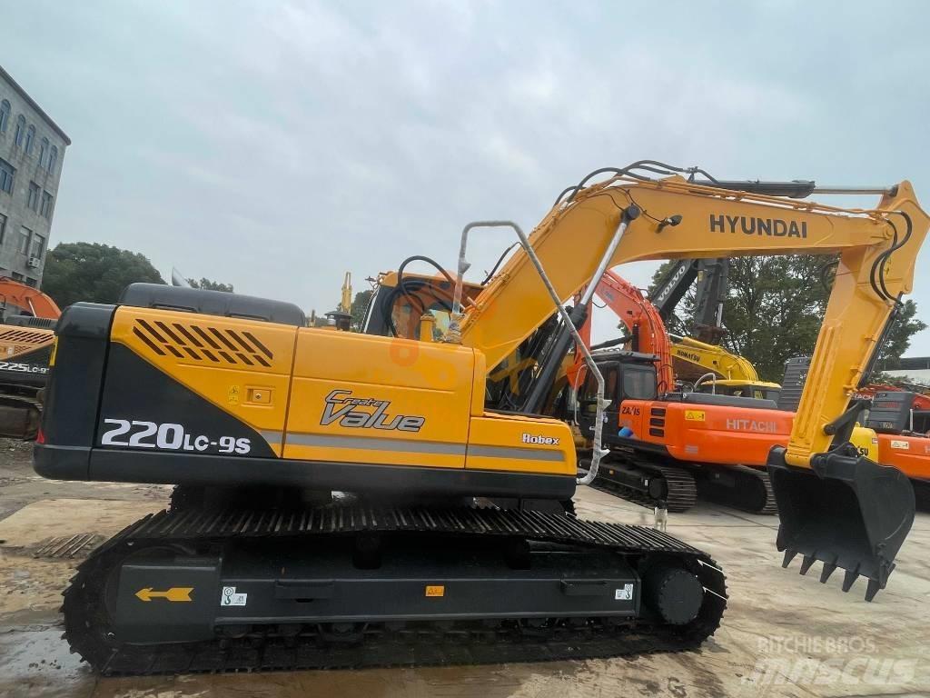 Hyundai Robex 225 Гусеничные экскаваторы