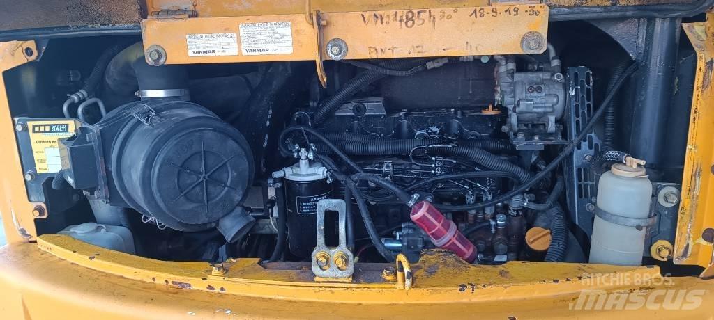 Yanmar SV 100 Малые экскаваторы 7т-12т