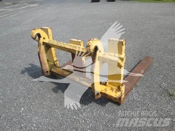 CE LOADER Паллетные вилы