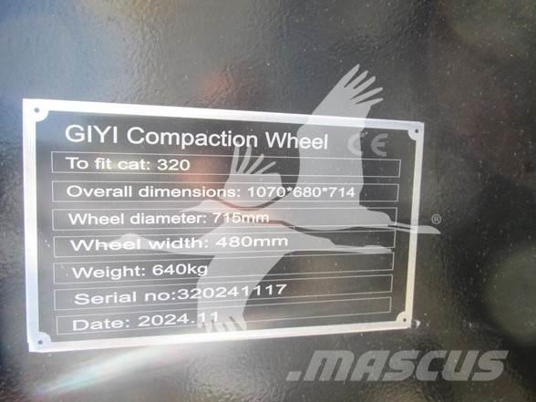  GIYI CAT 320 Шины и колёса