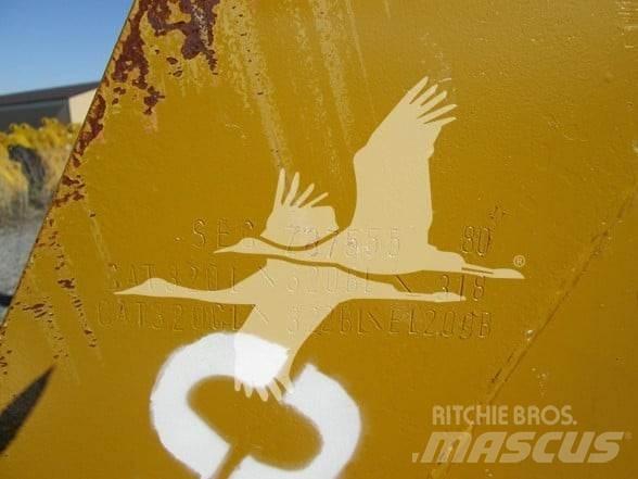 SEC CAT 320 Ковши