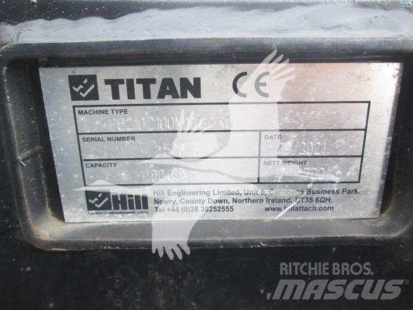 Titan CAT 320 Ковши