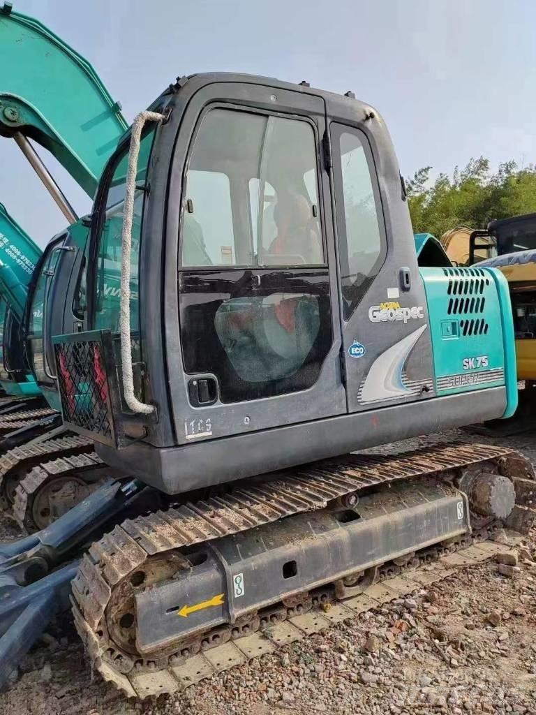 Kobelco SK75 Гусеничные экскаваторы
