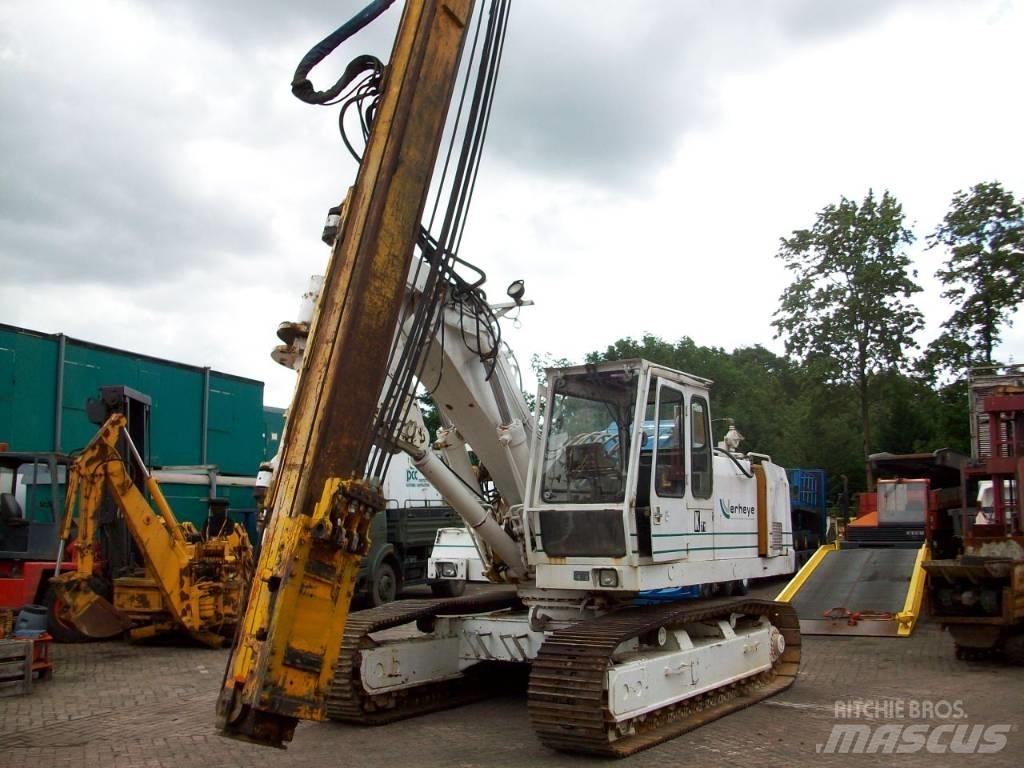 Liebherr R 942 Копровые установки