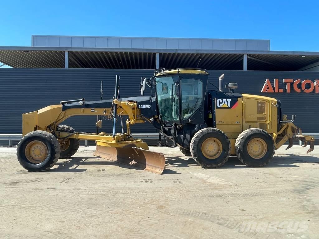 CAT 140 M2 Грейдеры
