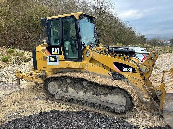 CAT 963D Фронтальные погрузчики