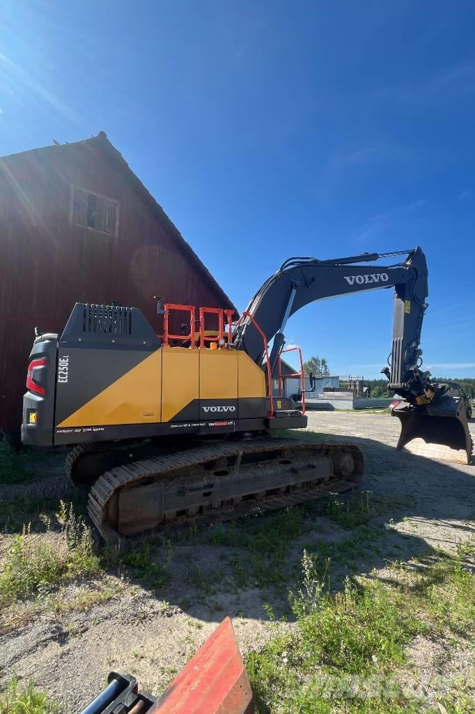Volvo EC 250 EL Гусеничные экскаваторы