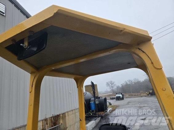 John Deere 450 H Гусеничные бульдозеры