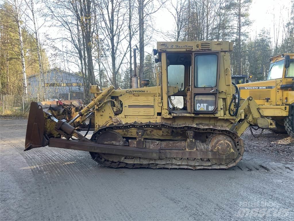 CAT D5B 44x890 Гусеничные бульдозеры