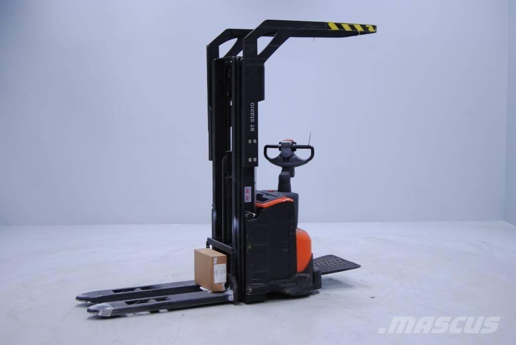 Toyota SWE120 Ручные штабелёры с электроподъёмом