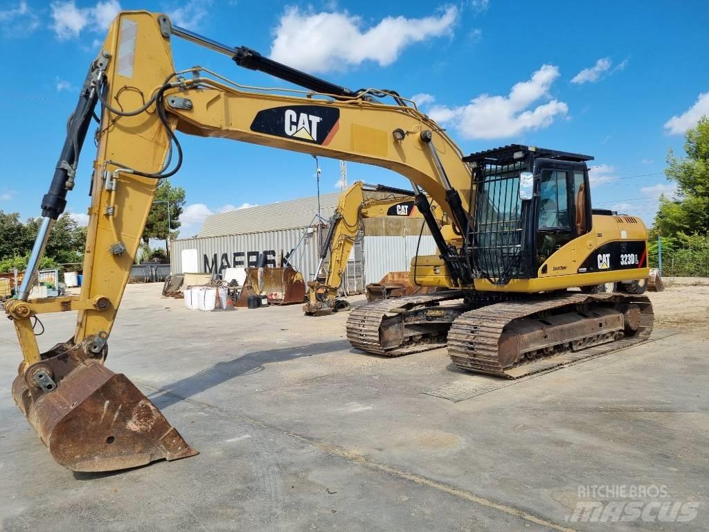 CAT 323 D L Гусеничные экскаваторы