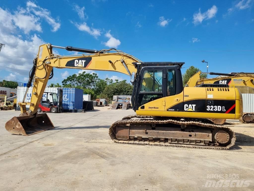 CAT 323 D L Гусеничные экскаваторы